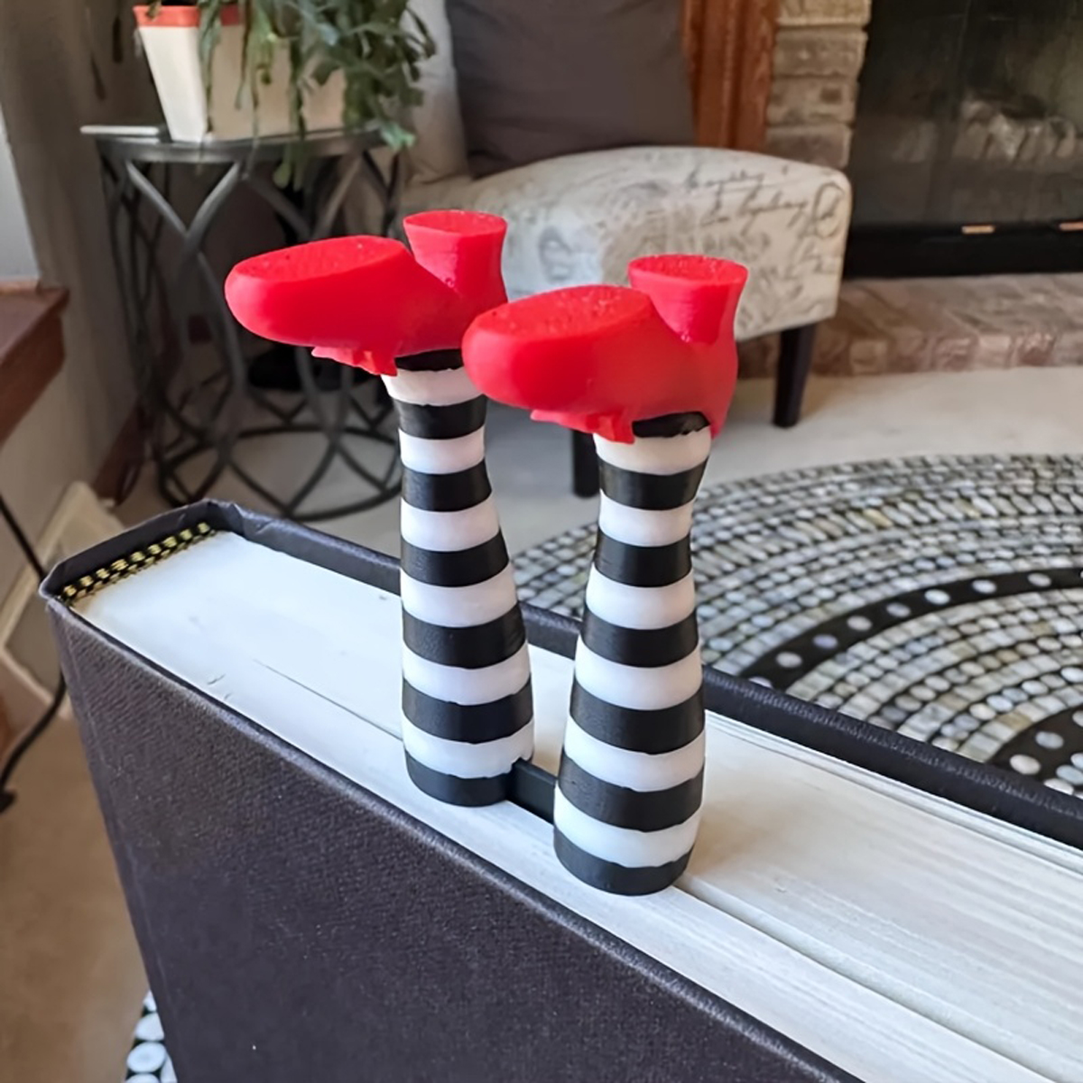 1Pc Red High Heels Witch Legs  - Coffee Shop Equipment ulasan dan harga
